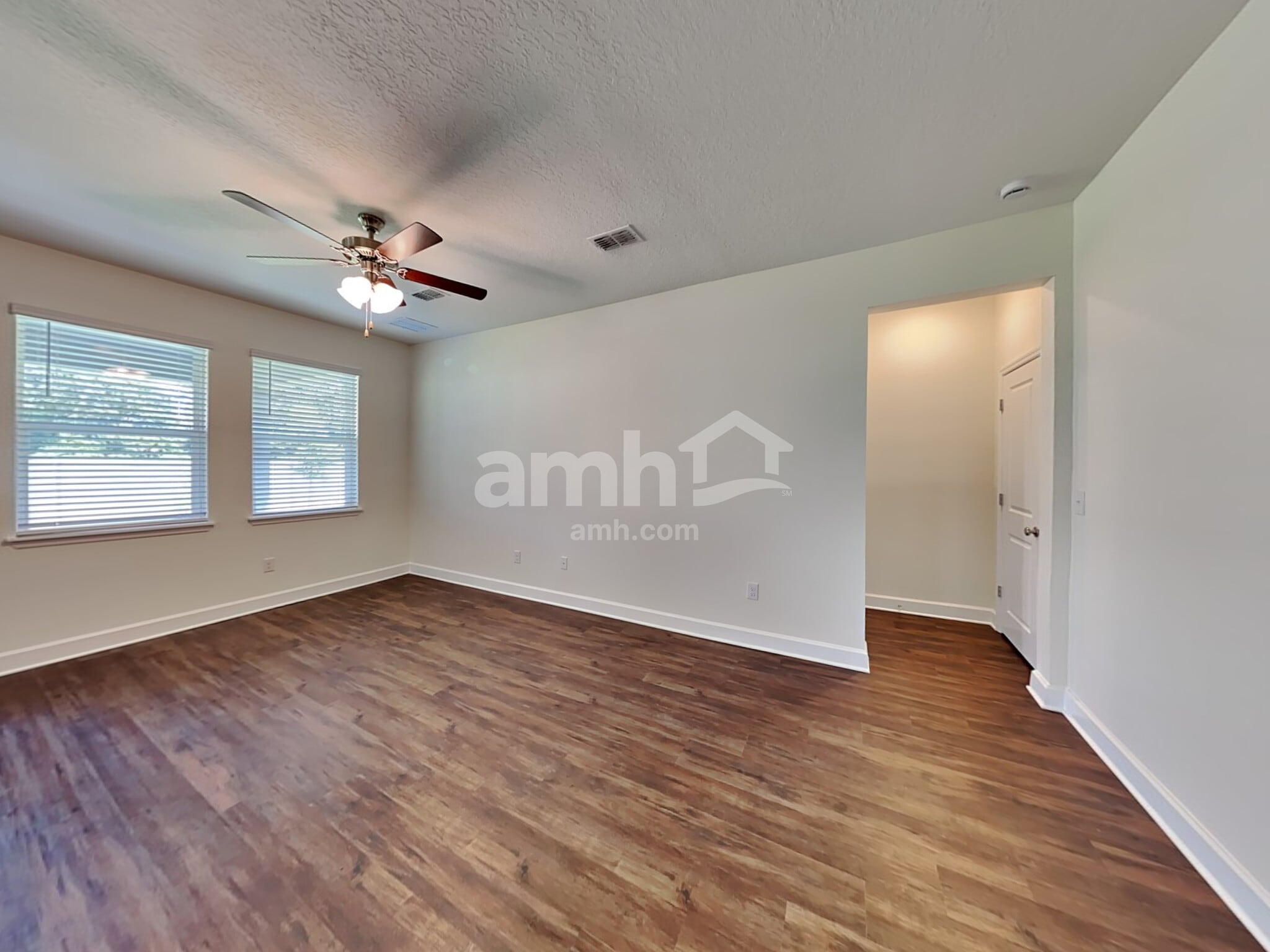 Building Photo - 1131 Walden Pond Dr