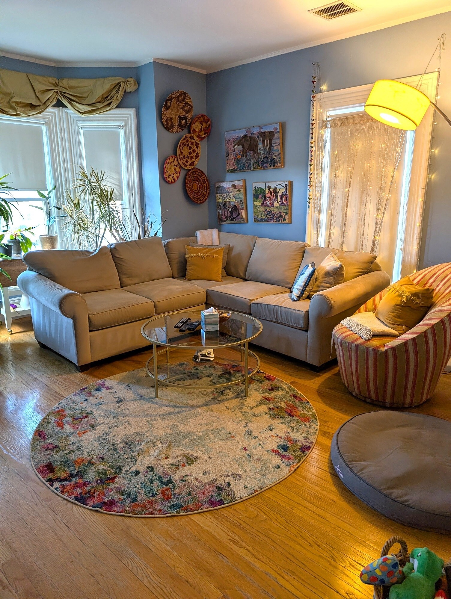 Building Photo - 636 Moody St