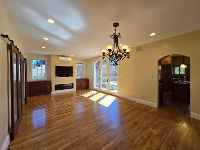 Building Photo - 1329 Tano Ridge Rd