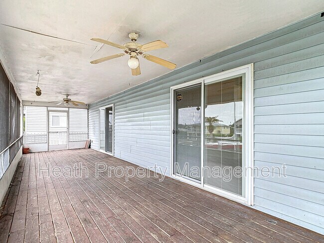 Building Photo - 13918 Raie Ave