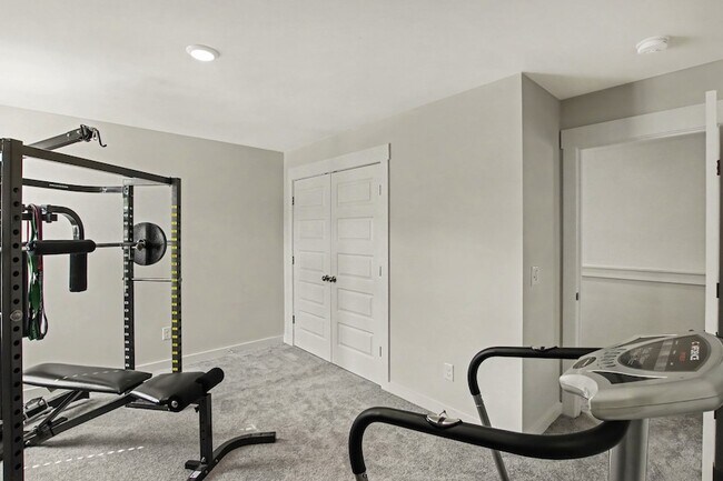 Building Photo - 855 Nightingale Ave