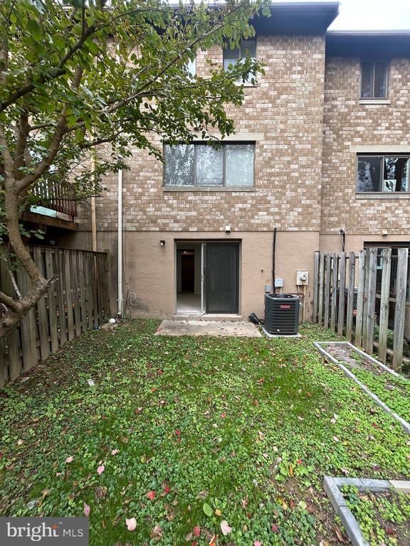 Building Photo - 7051 Knighthood Ln