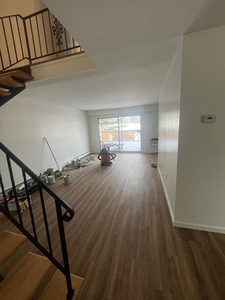 Building Photo - 14 Alpine Dr