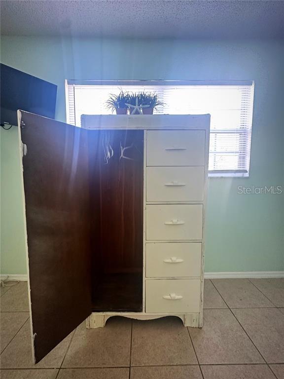 Building Photo - 4500 E Bay Dr