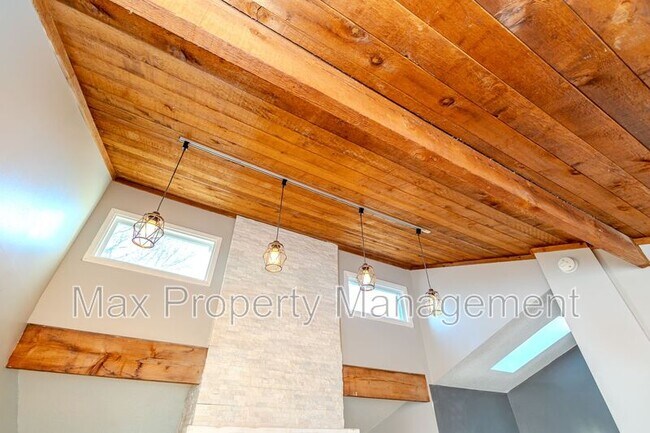 Building Photo - 5305 NW 91st Ct