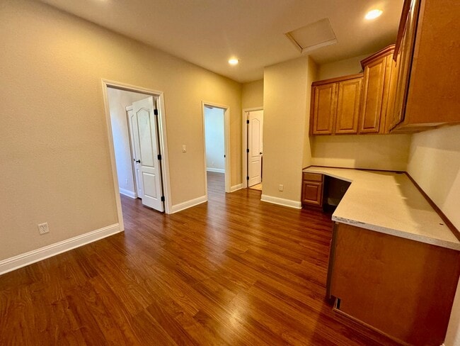 Building Photo - Beautiful Four-Bedroom Home Available in Folsom!