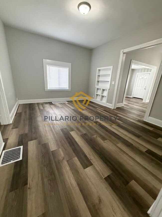 Building Photo - Near Anderson University 2 Bedroom on Corner Lot with Garage, Available NOW!