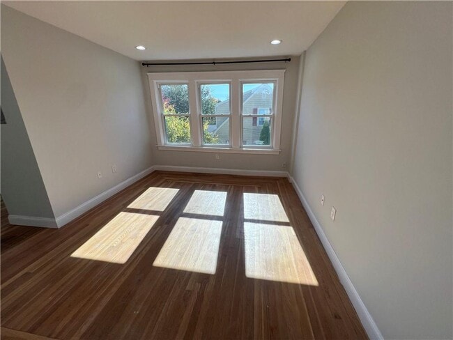 Building Photo - 63 Jastram St