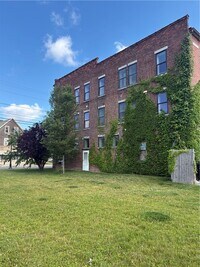 Building Photo - 177 Exchange St