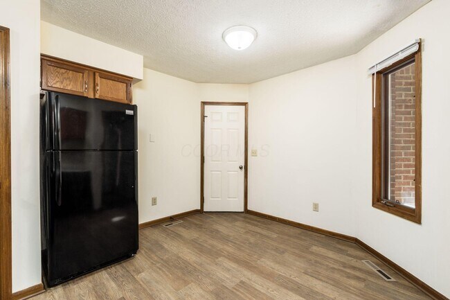 Building Photo - 4847 Dierker Rd