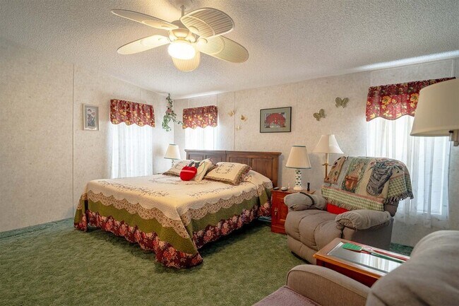 Building Photo - 2671 Oscar Harvey Rd