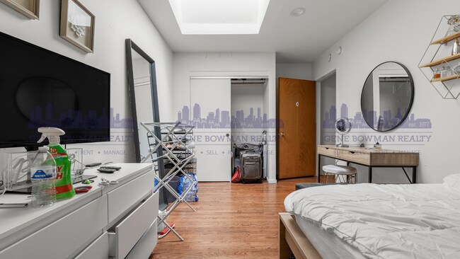 Building Photo - 5522 Dorothy Dr