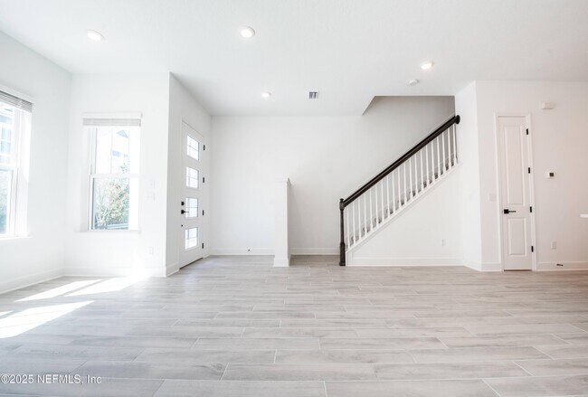 Building Photo - 7436 Calusa Ct