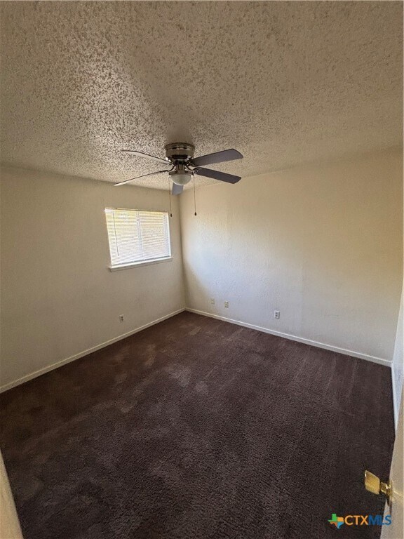 Building Photo - 503 E Beeline Ln