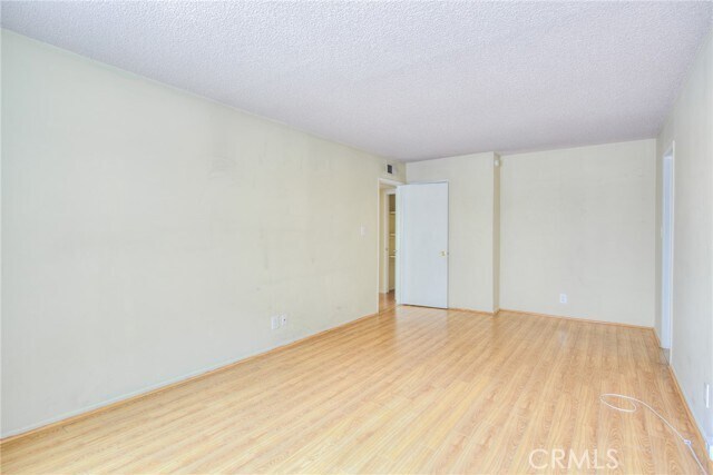 Building Photo - 125 S Sierra Madre Blvd