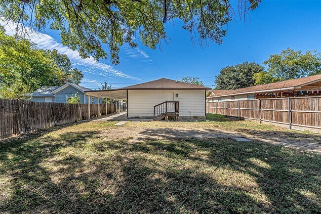 Building Photo - 4026 Odessa St