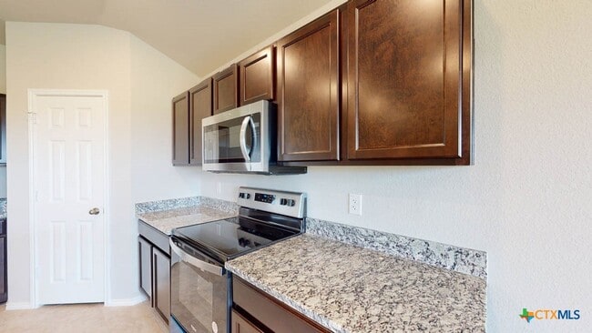 Building Photo - 1504 Rolling Thunder Dr