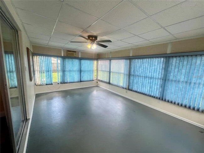 Building Photo - 6700 17th Ln N