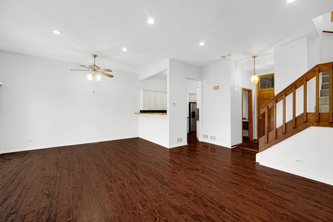 Building Photo - 1017 Arbor Ct