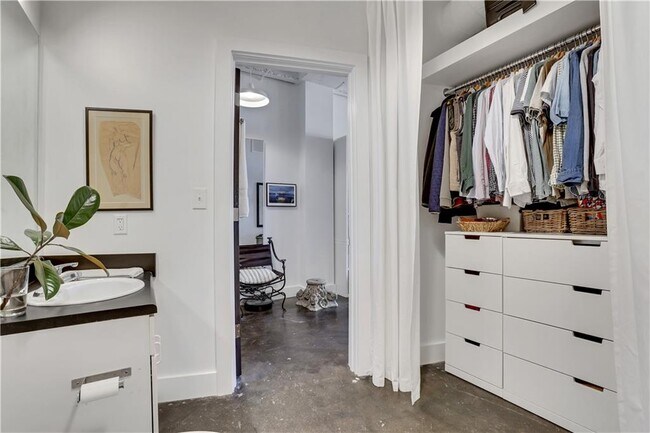 Building Photo - 878 Peachtree St NE