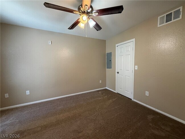 Building Photo - 6955 N Durango Dr