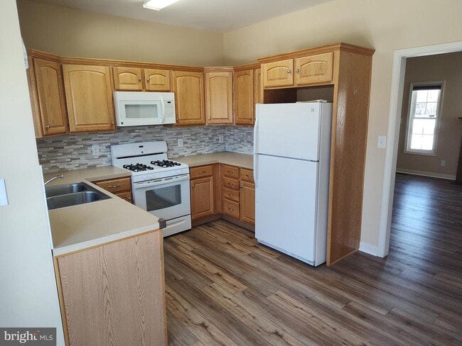 Building Photo - 1311 Monarch St