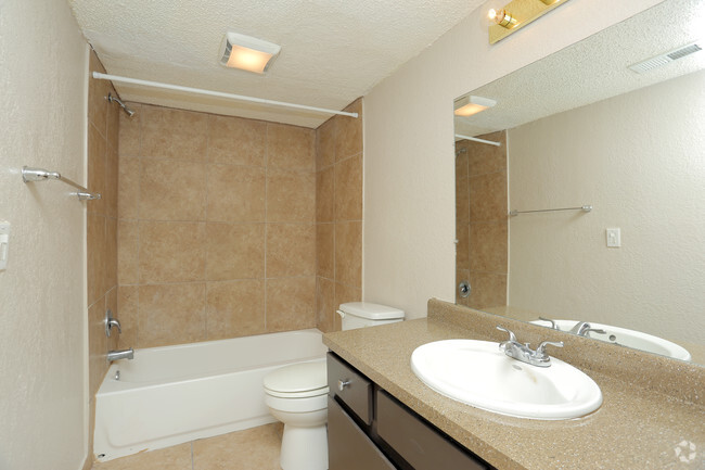 1BR - 700SF - Bathroom - Boca Vista Apartments