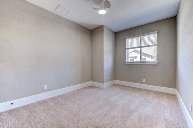 Building Photo - 8825 Ashbloom Ln