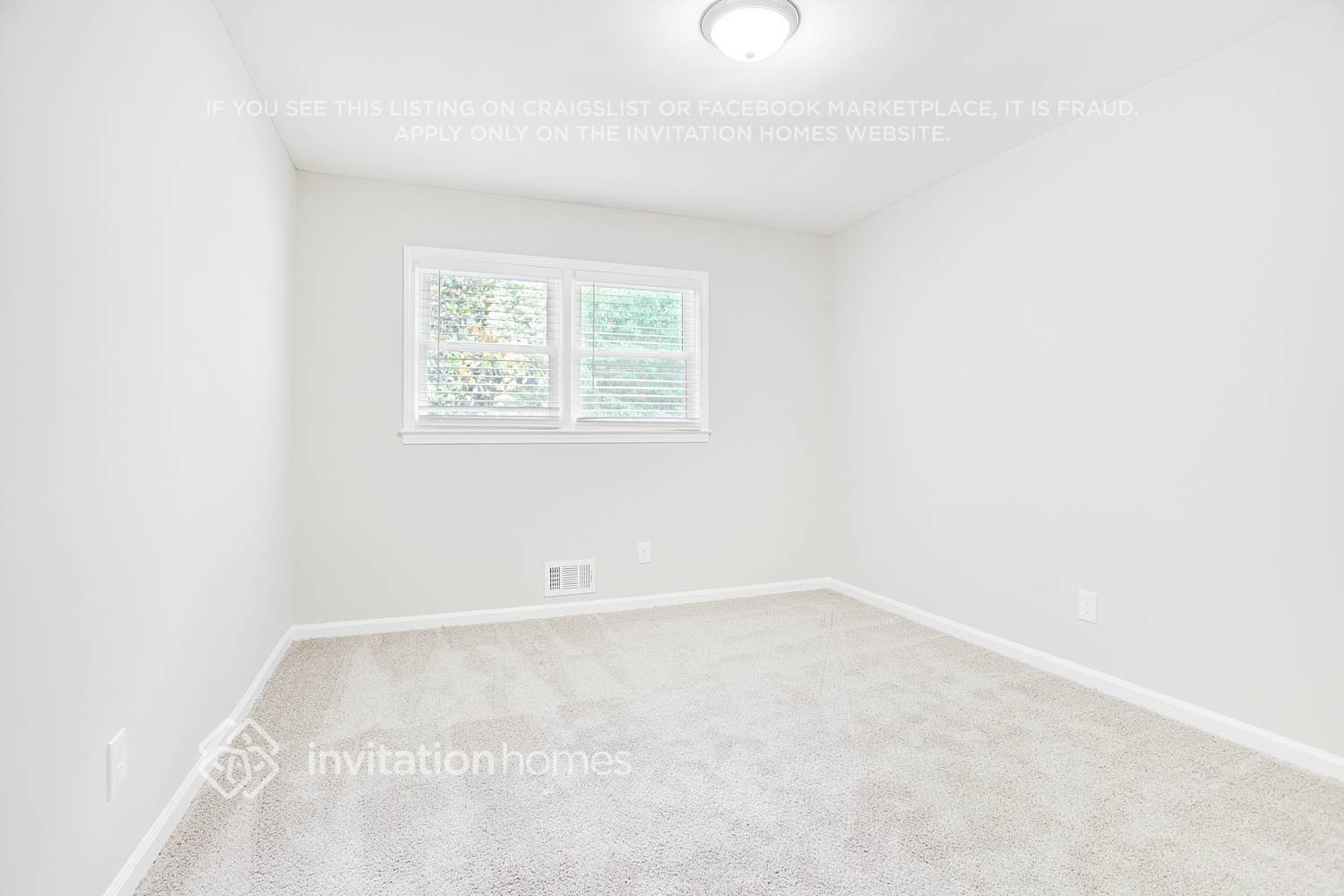 Building Photo - 3558 Pine Needle Dr SW