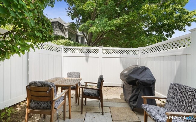 Building Photo - 48 Spring St