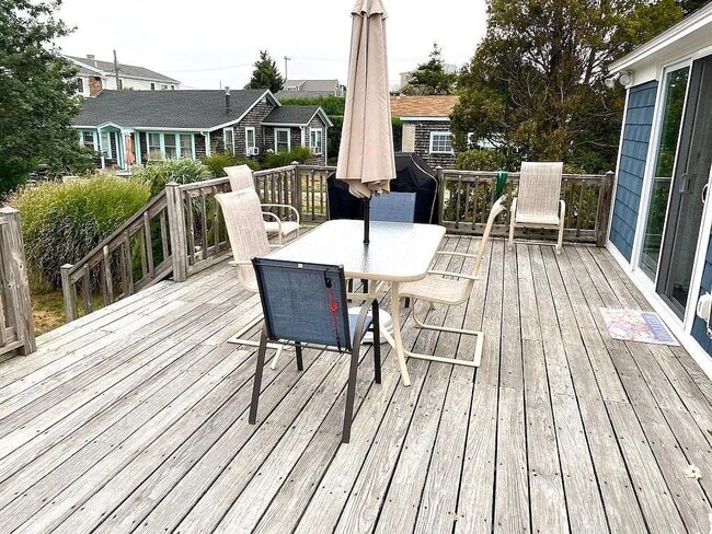 Building Photo - 34 Ellery Ave