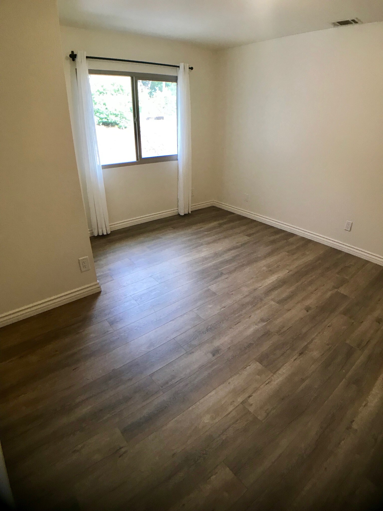 Bedroom 2 - 924 Philinda Ave