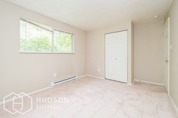 Building Photo - 19 Janyce Dr
