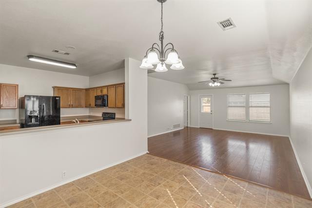 Building Photo - 8925 Yosemite Trail