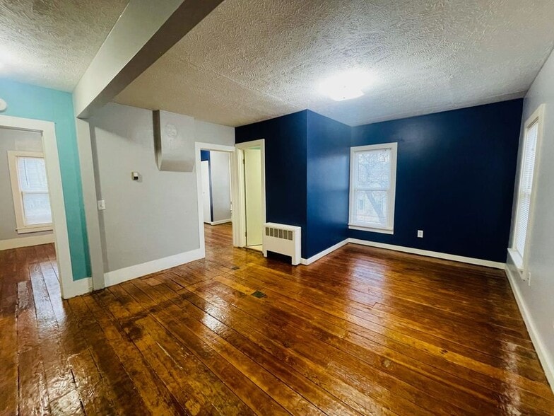 Building Photo - 124 Michigan St