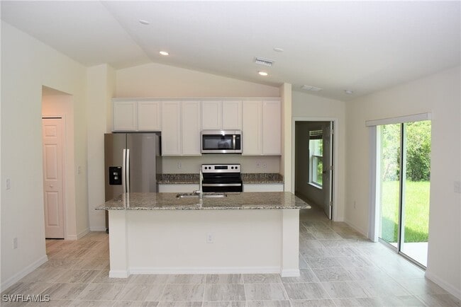 Building Photo - 1800 Merced St