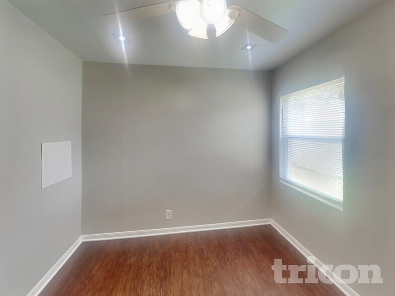 Building Photo - 7002 Ponderosa Dr