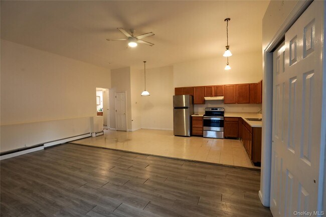 Building Photo - 1116 NY-28