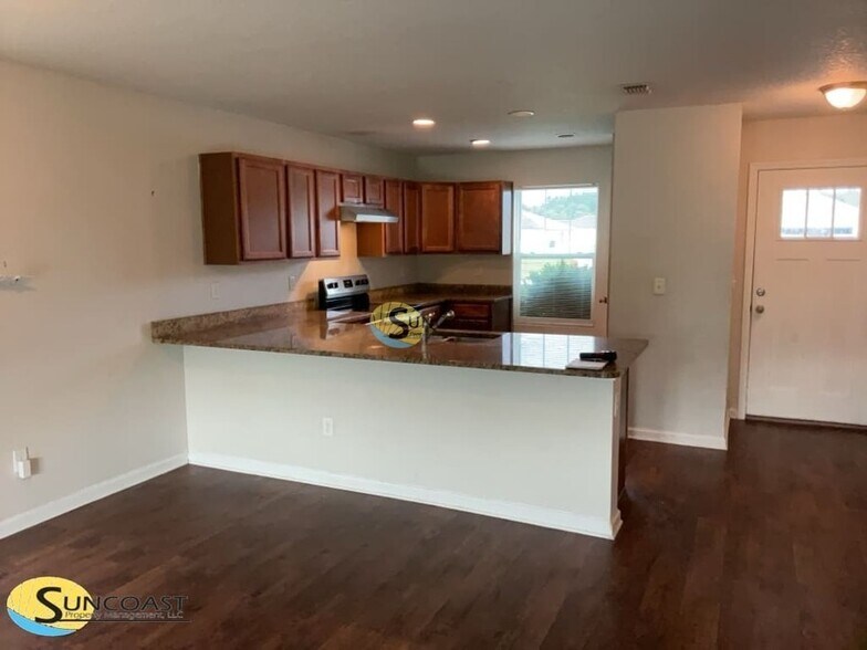 Building Photo - 8166 Coral Vine Ct
