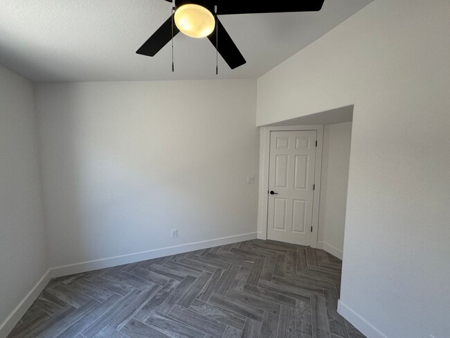 Building Photo - 18644 N 44th Pl