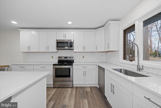 Building Photo - 119 Stoney Ridge Rd