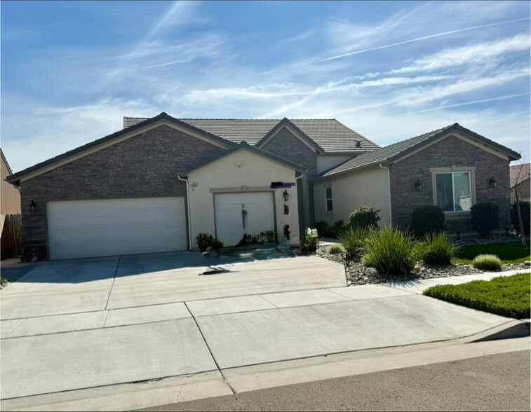 Building Photo - 2093 Cortner St