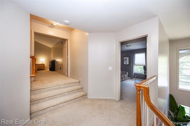 Building Photo - 3481 Castlewood Ct