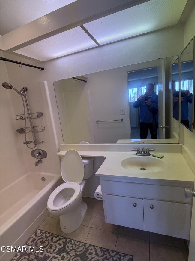 Building Photo - 20134 Leadwell St