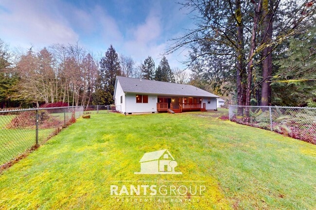 Building Photo - Spacious 3-Bed / 2-Bath Home on 2.5 Private Acres – Cooper Point