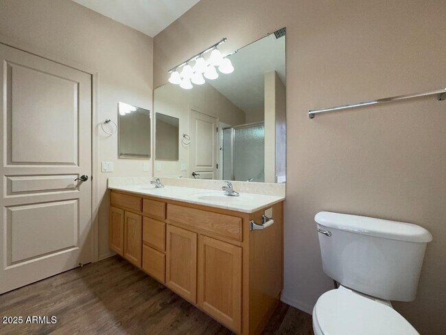 Building Photo - 3858 Plaza Margarita