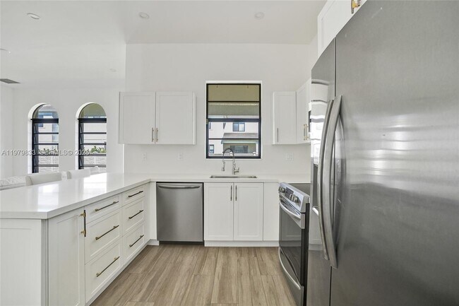 Building Photo - 8371 SW 122nd St