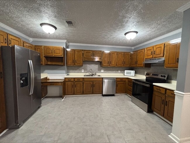 Building Photo - 622 Hospital Rd