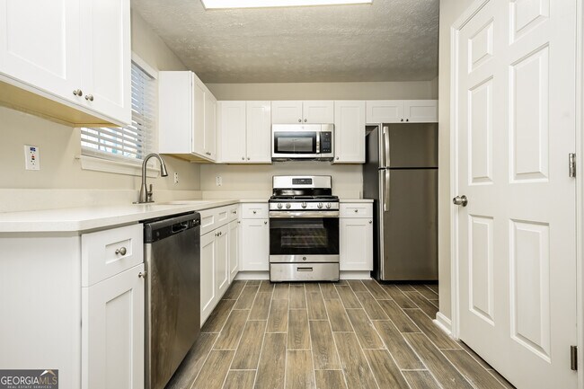 Building Photo - 4103 Kingship Dr