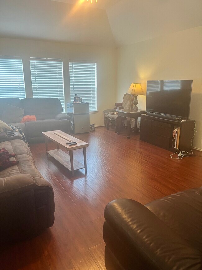 Building Photo - 308 Pinnacle Cove Ct